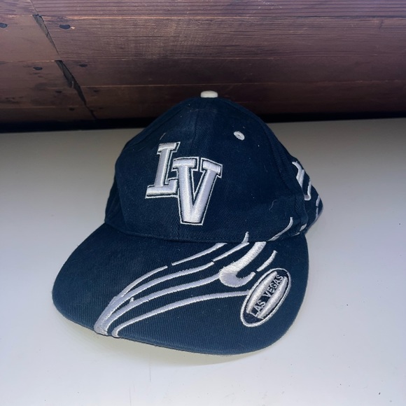 LV blue cap - Picture 2 of 3